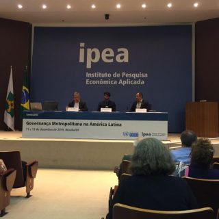 Pesquisadores latinos debatem a gestão de regiões metropolitanas em Brasília