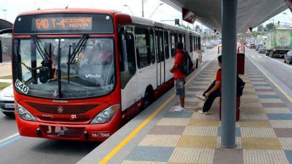 Obras atrasadas geram impacto na mobilidade urbana, mostra reportagem